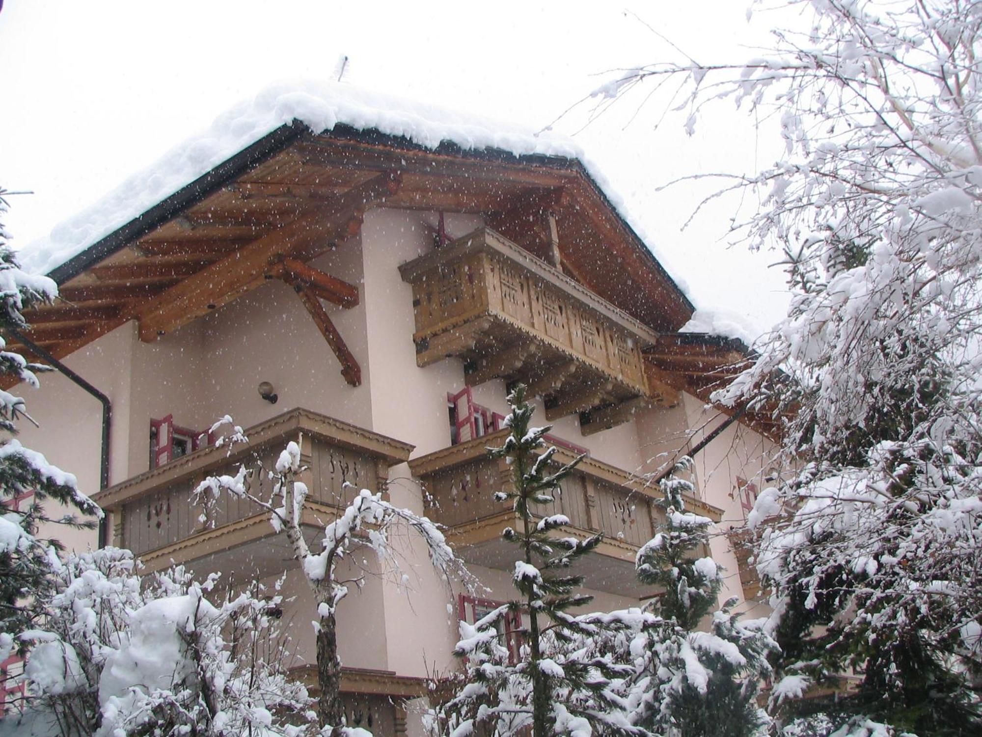 Villa Mirabell Cavalese Kültér fotó